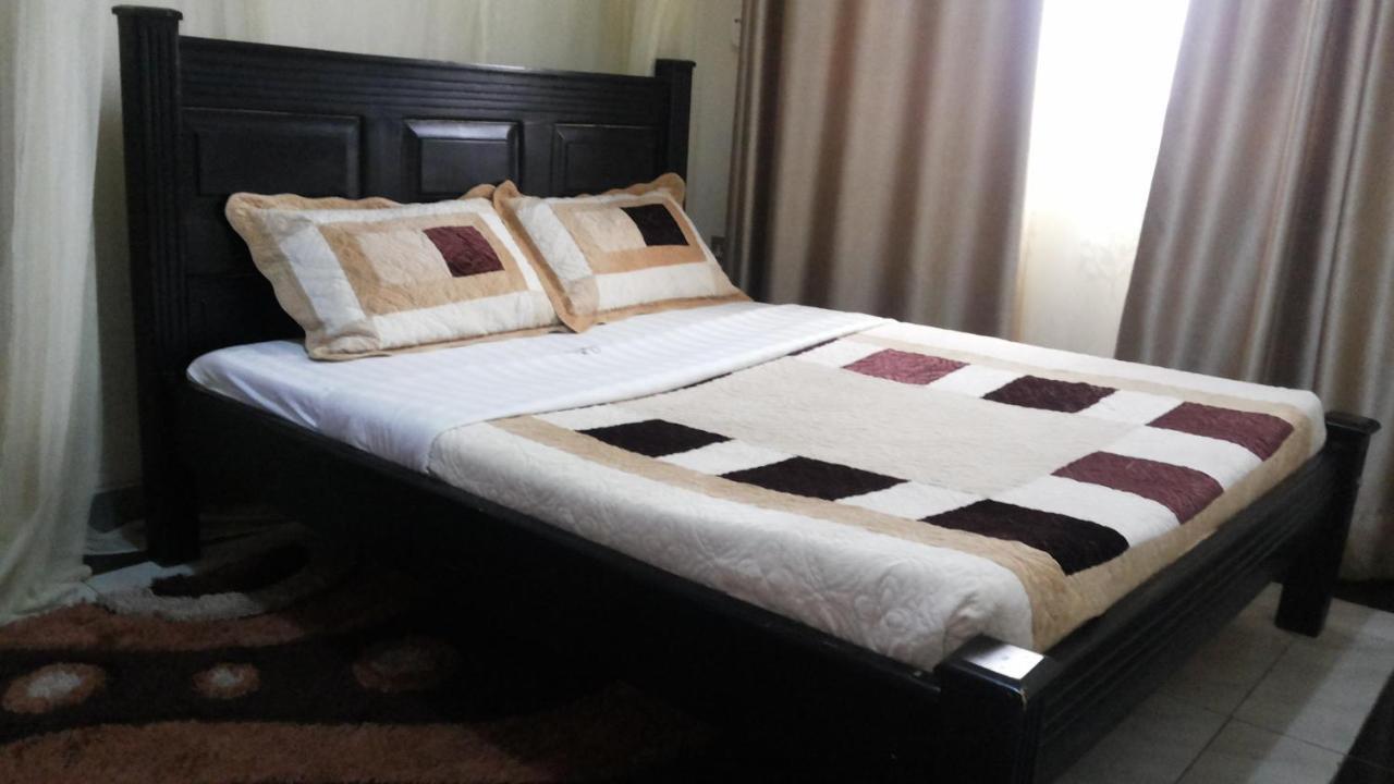 Hotel Good News Lira 外观 照片